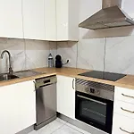 Americas 600 Metres From The With 2 Bedrooms And 2 Bathrooms * Playa de las Americas (Tenerife)