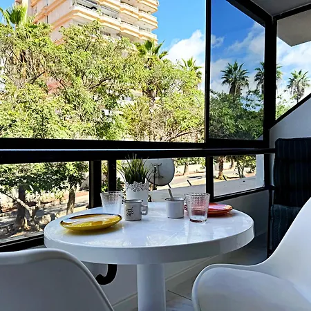 Appartement Americas 600 Metres From The With 2 Bedrooms And 2 Bathrooms Playa de las Américas