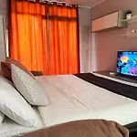 Americas 600 Metres From The With 2 Bedrooms And 2 Bathrooms Lejlighed *