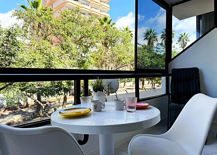 아파트 Americas 600 Metres From The With 2 Bedrooms And 2 Bathrooms 플라야데라스아메리카스