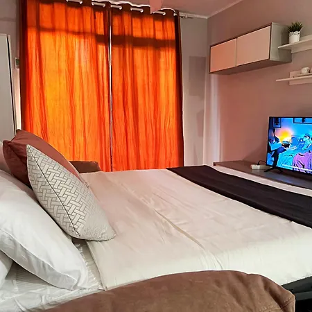 Americas 600 Metres From The With 2 Bedrooms And 2 Bathrooms Lejlighed *